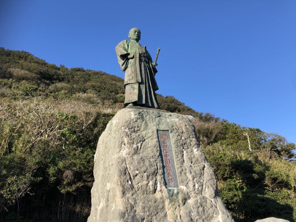 中岡慎太郎の銅像