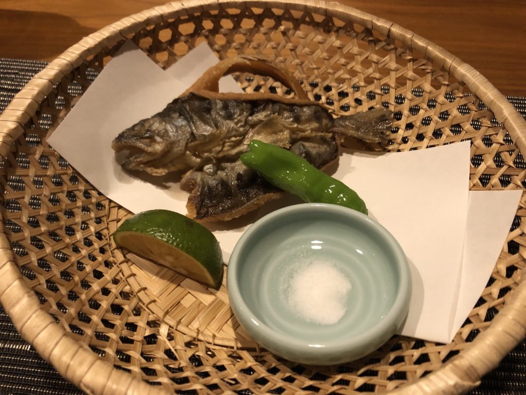 月洸樹：焼物（山女魚の唐揚げ）