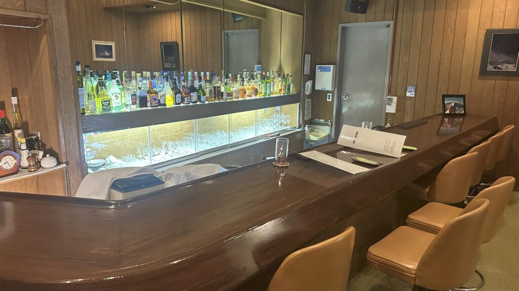 店内はレトロな雰囲気