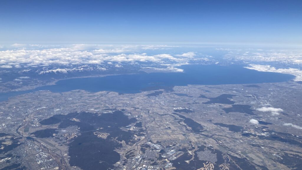 福島空港行きの飛行機から見た琵琶湖
