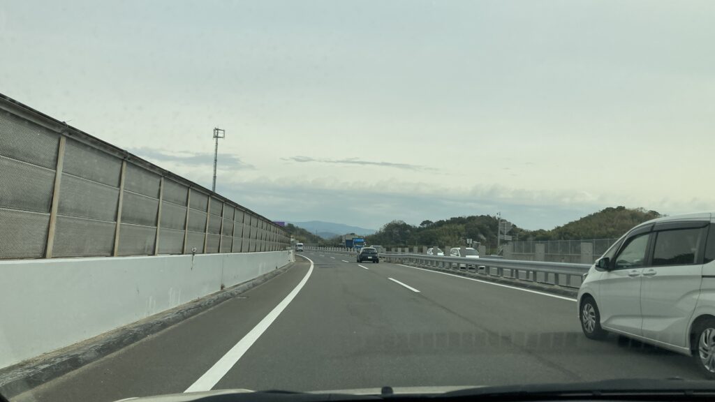 和歌山市と白浜町の間の高速道路（阪和自動車道）