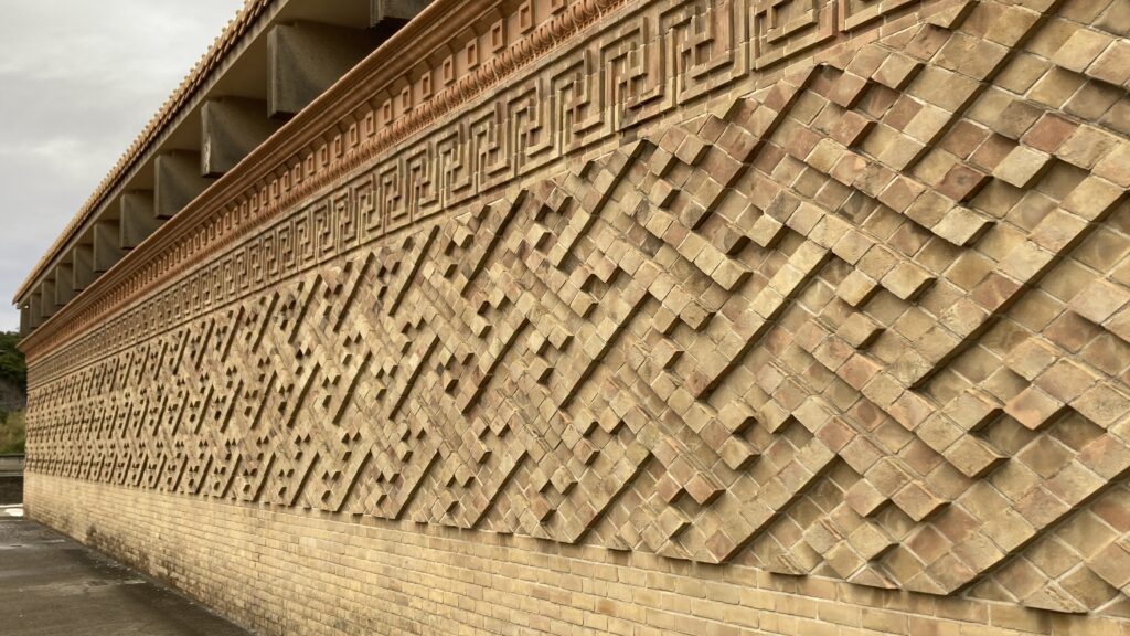 城壁を飾る煉瓦(イギリスIBSTOCK社製)