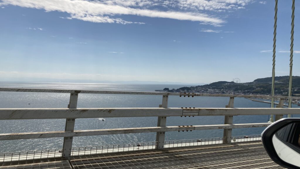 明石海峡大橋から見た淡路島
