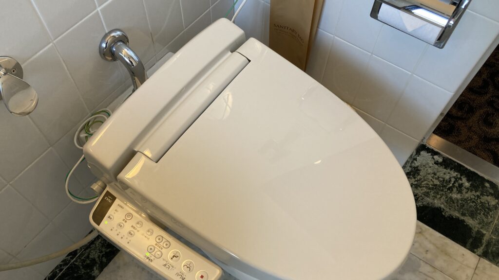 蒲郡クラシックホテルのトイレはウォシュレット機能付き