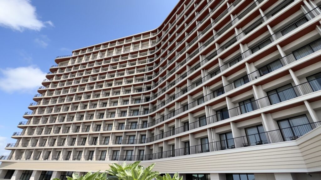 沖縄プリンスホテルオーシャンビューぎのわんは大型のホテル