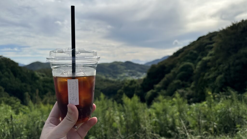 山からの景色を眺めながら飲むコーヒーが美味い！＠こぞら荘