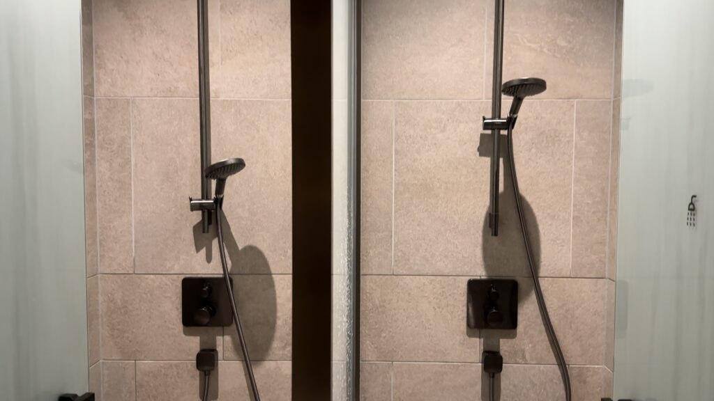 デュシタニ京都のシャワールーム