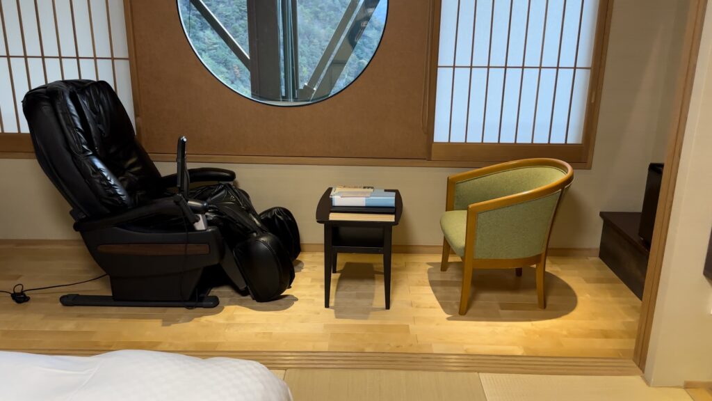 広縁の様子＠和の宿ホテル祖谷温泉の客室