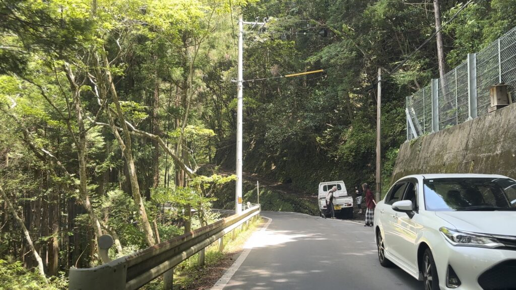 ジローのおうちは山の中