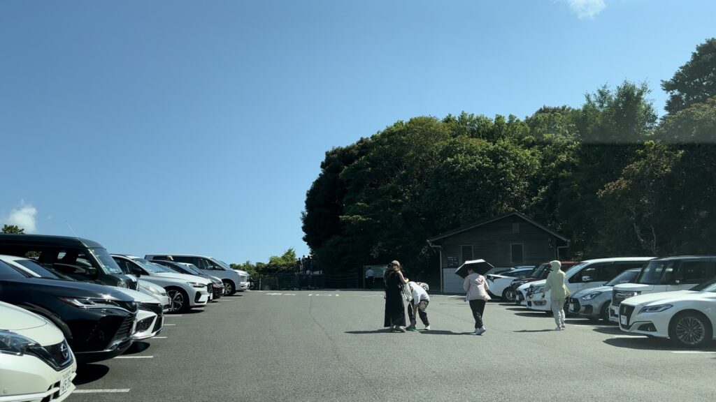 横山展望台の駐車場