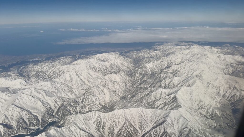 飛行機から見た冬の北アルプス