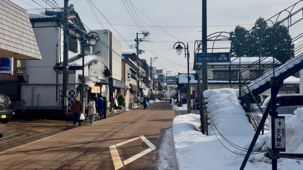 月岡温泉の温泉街