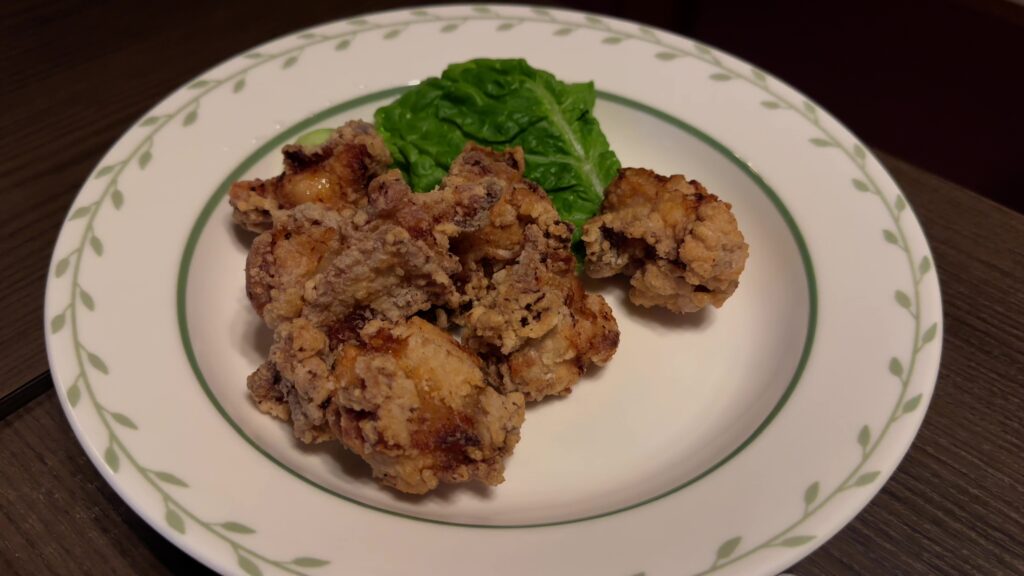 人気の唐揚げ(800円)