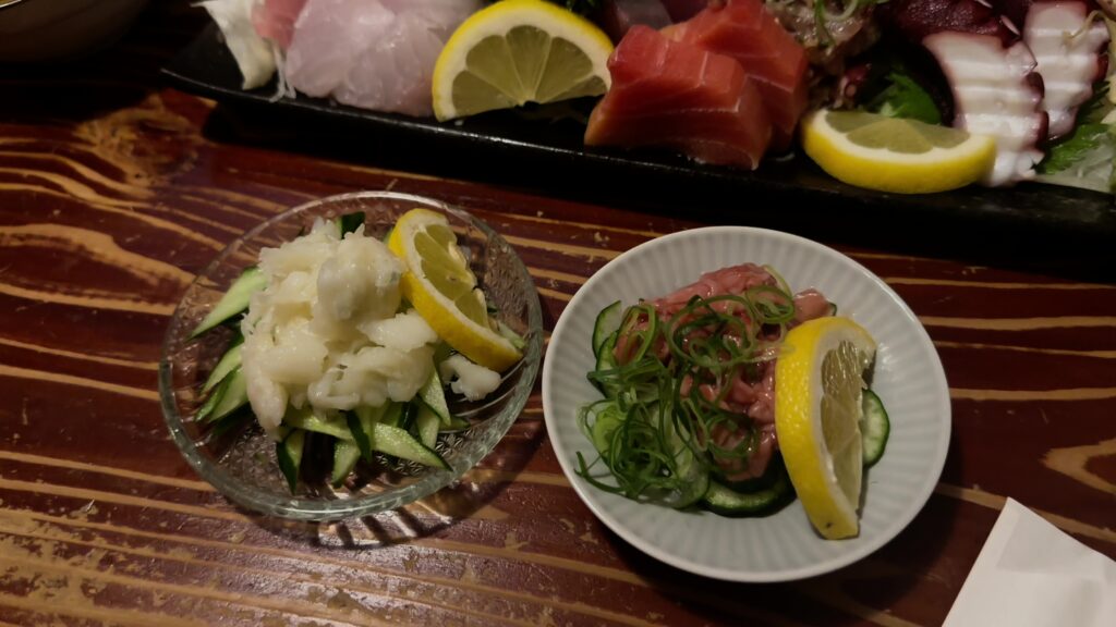 酒盗(500円)とえんがわわさび(500円)